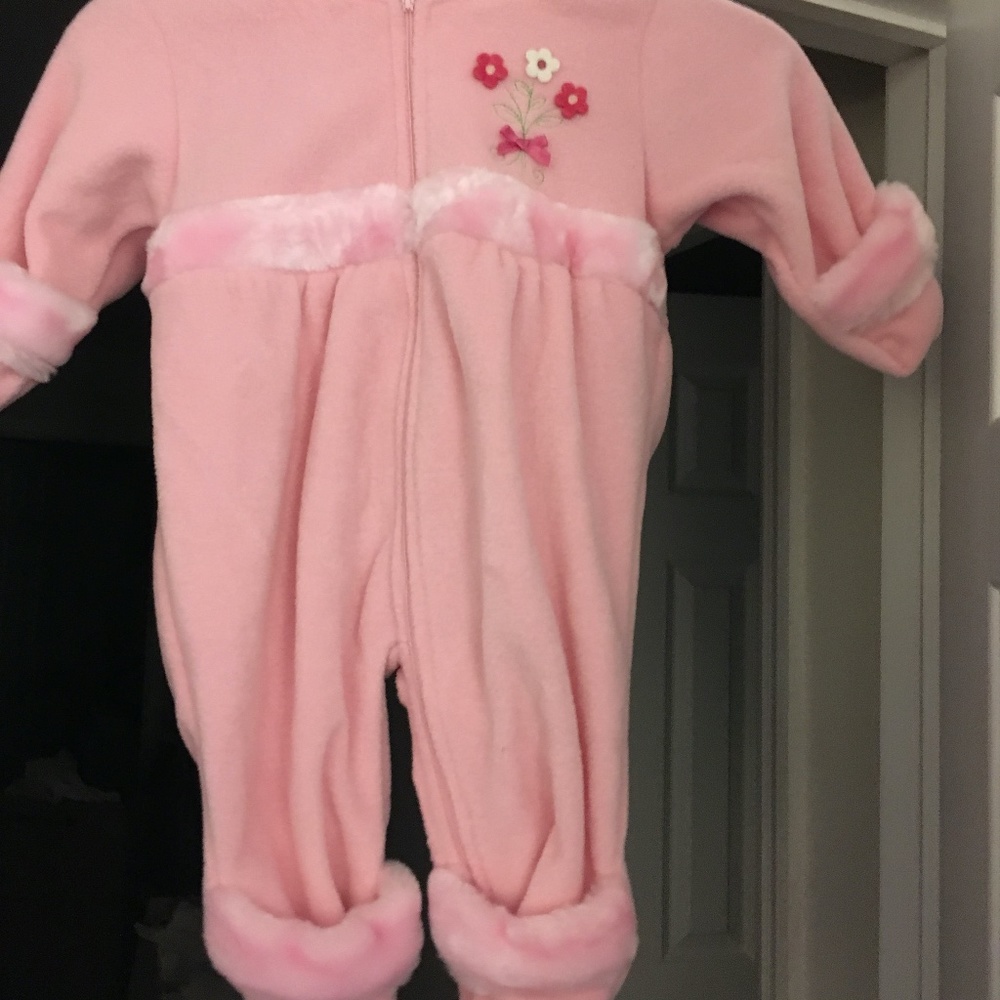 Children's Place NWT Girls Pink Snowsuit with Faux Fur Trim - Size 12 mo…